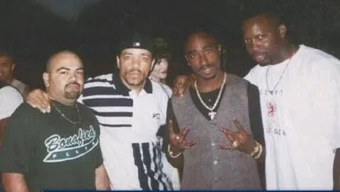 Hen-Gee Garcia — vintage group photo with artists